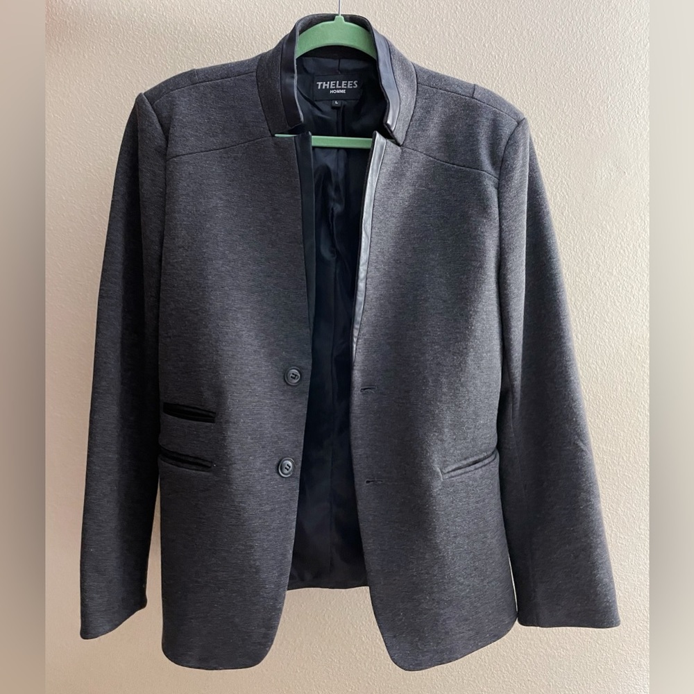 Gray blazer